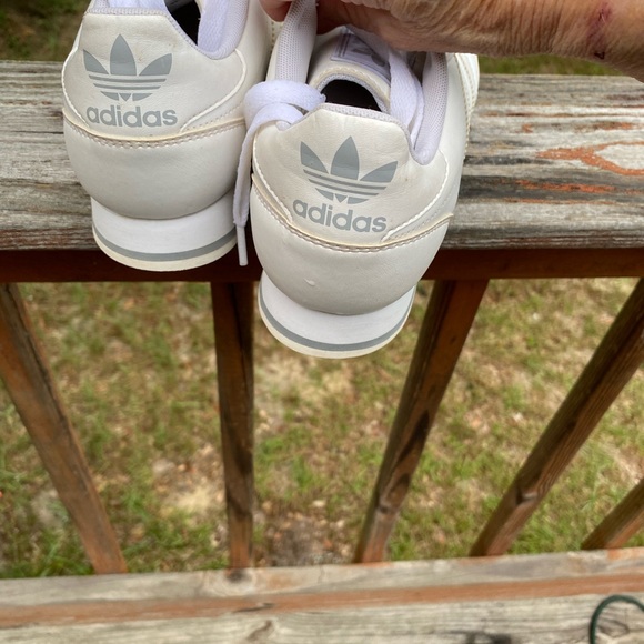 Mens Adidas White Tennis Shoes Size 8 1/2 - Picture 5 of 8